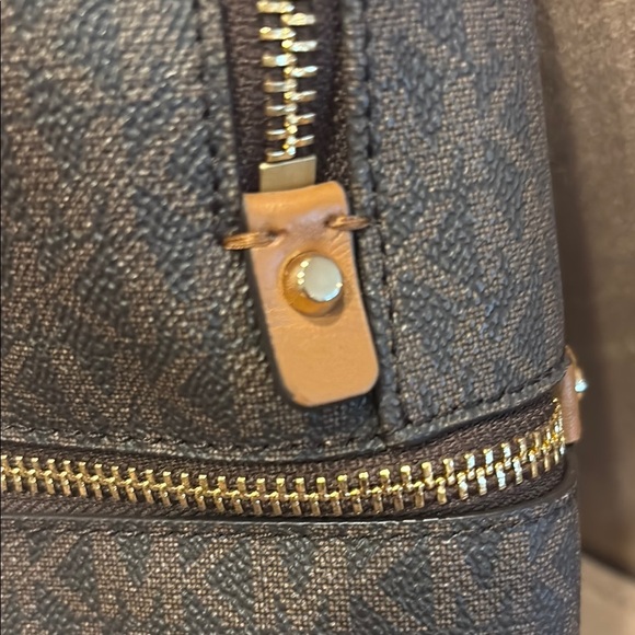 Michael Kors Monogram Backpack - New Without Tags - Picture 11 of 14